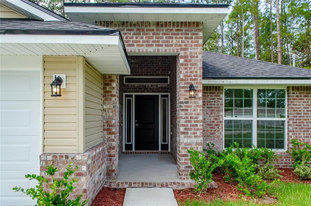 En Venta: $357,900 (4 camas, 2 baños, 1820 Pies cuadrados)