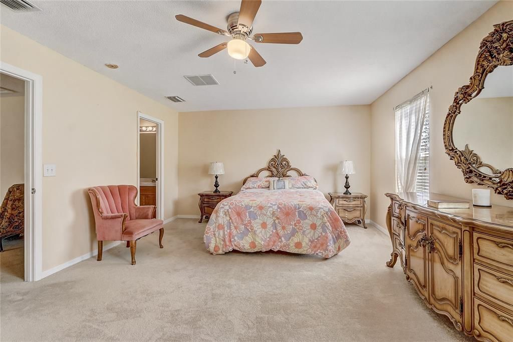 待售: $280,000 (3 贝兹, 2 浴室, 1880 平方英尺)