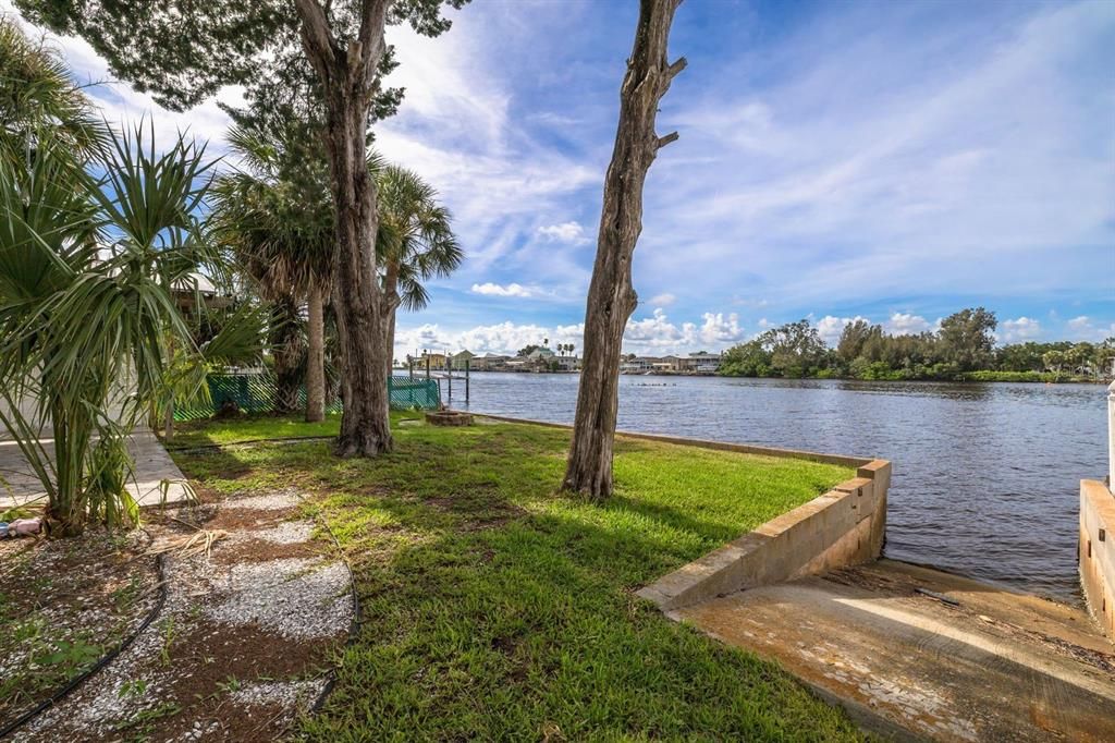 待售: $530,000 (2 贝兹, 2 浴室, 999 平方英尺)