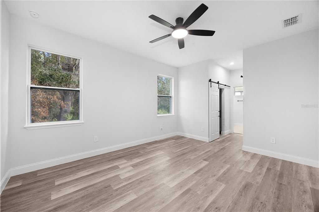 For Sale: $385,000 (4 beds, 3 baths, 1681 Square Feet)