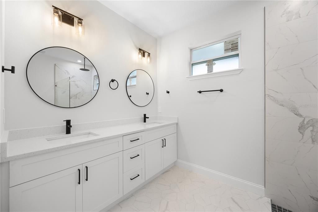 For Sale: $385,000 (4 beds, 3 baths, 1681 Square Feet)