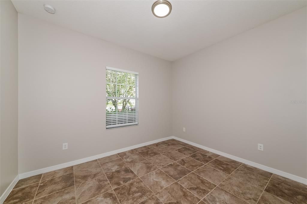 For Sale: $350,000 (3 beds, 2 baths, 1690 Square Feet)