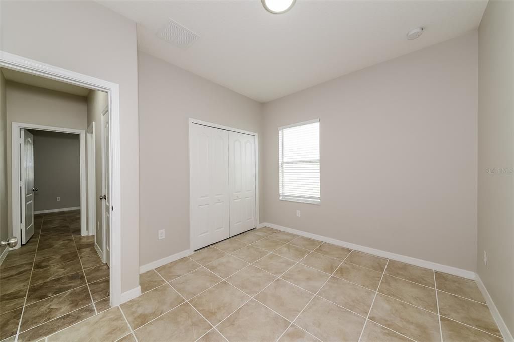 For Sale: $350,000 (3 beds, 2 baths, 1690 Square Feet)