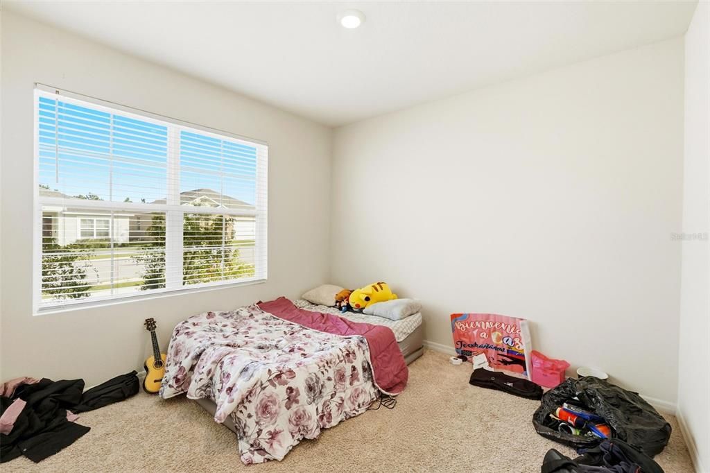 待售: $349,000 (4 贝兹, 2 浴室, 1867 平方英尺)