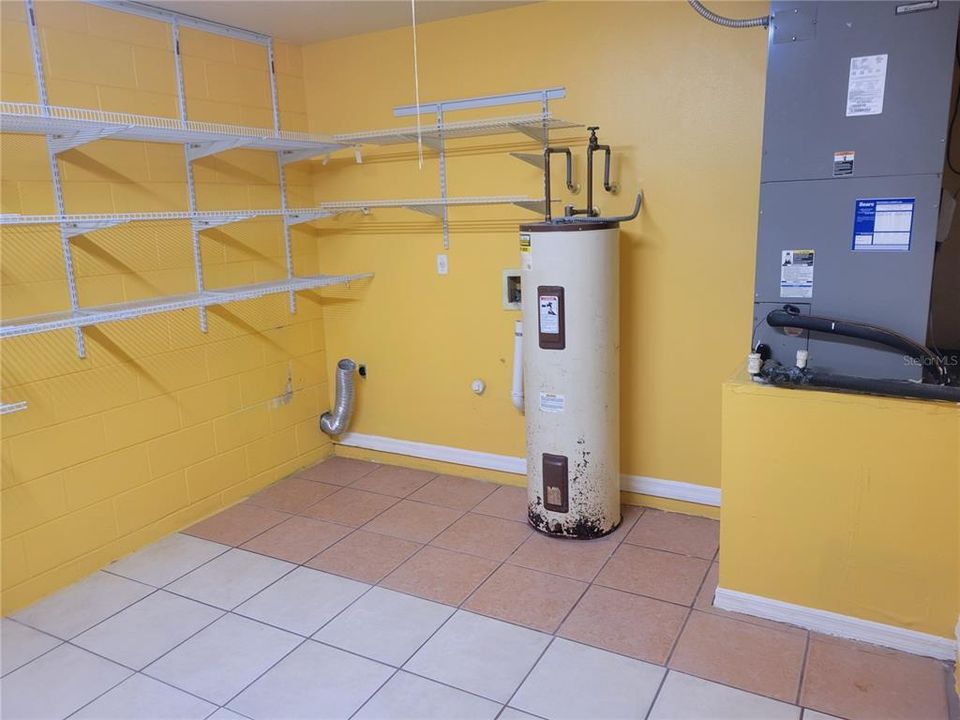 待售: $349,900 (3 贝兹, 2 浴室, 1144 平方英尺)