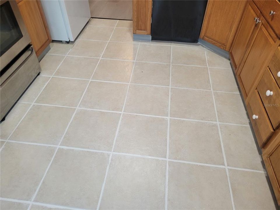 待售: $349,900 (3 贝兹, 2 浴室, 1144 平方英尺)