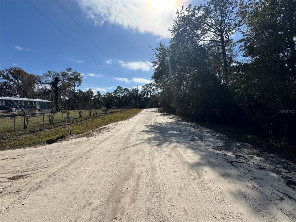 合同活跃: $25,000 (1.25 acres)