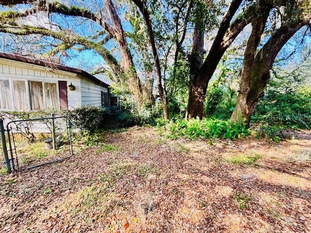 For Sale: $159,900 (3 beds, 2 baths, 1464 Square Feet)