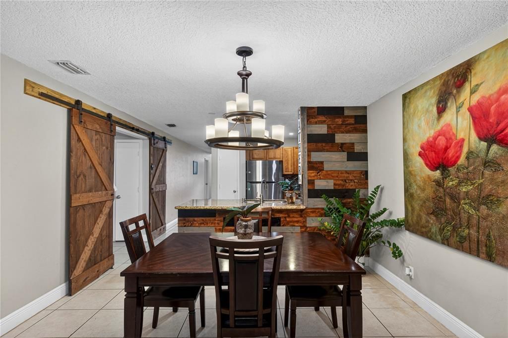 На продажу: $514,999 (3 спален, 2 ванн, 1734 Квадратных фут)