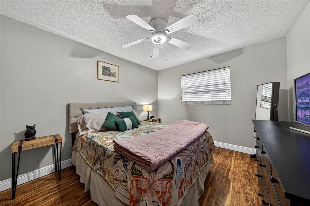 На продажу: $514,999 (3 спален, 2 ванн, 1734 Квадратных фут)