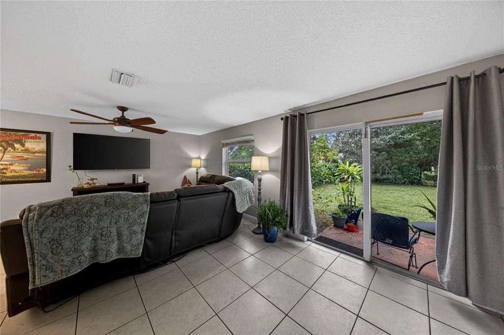 На продажу: $514,999 (3 спален, 2 ванн, 1734 Квадратных фут)