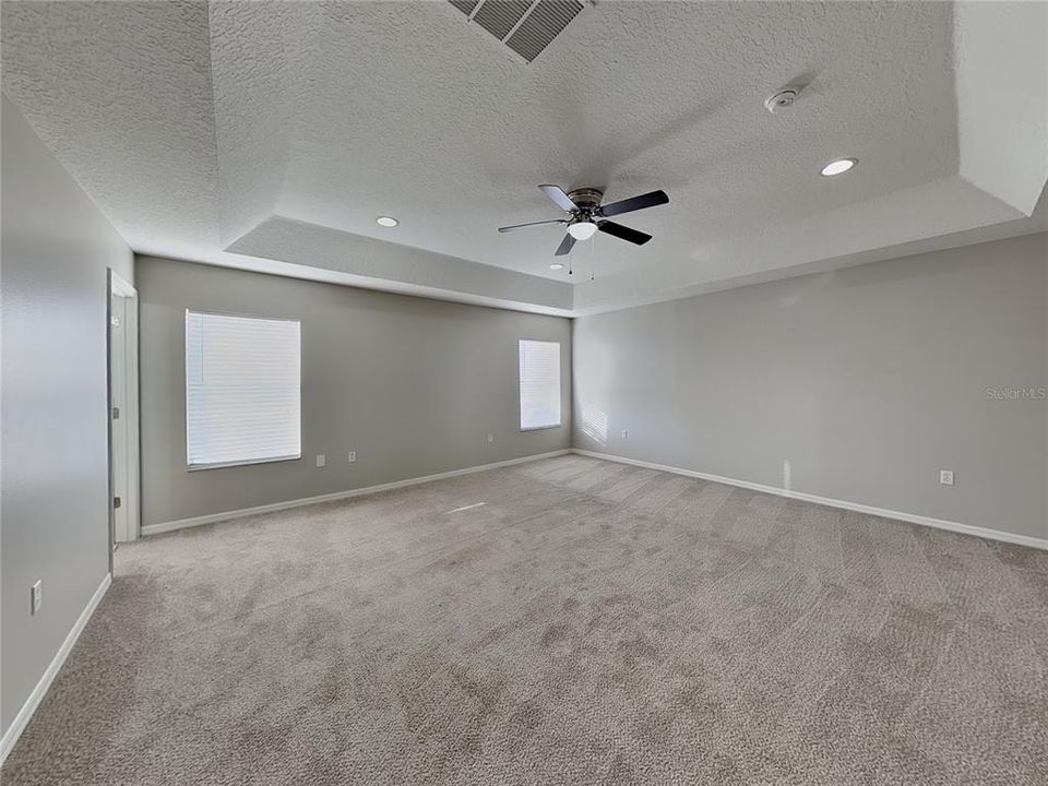 For Rent: $2,169 (3 beds, 2 baths, 2649 Square Feet)