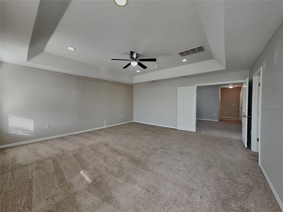 For Rent: $2,169 (3 beds, 2 baths, 2649 Square Feet)