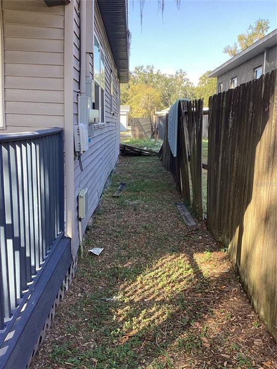 For Sale: $149,900 (3 beds, 1 baths, 838 Square Feet)