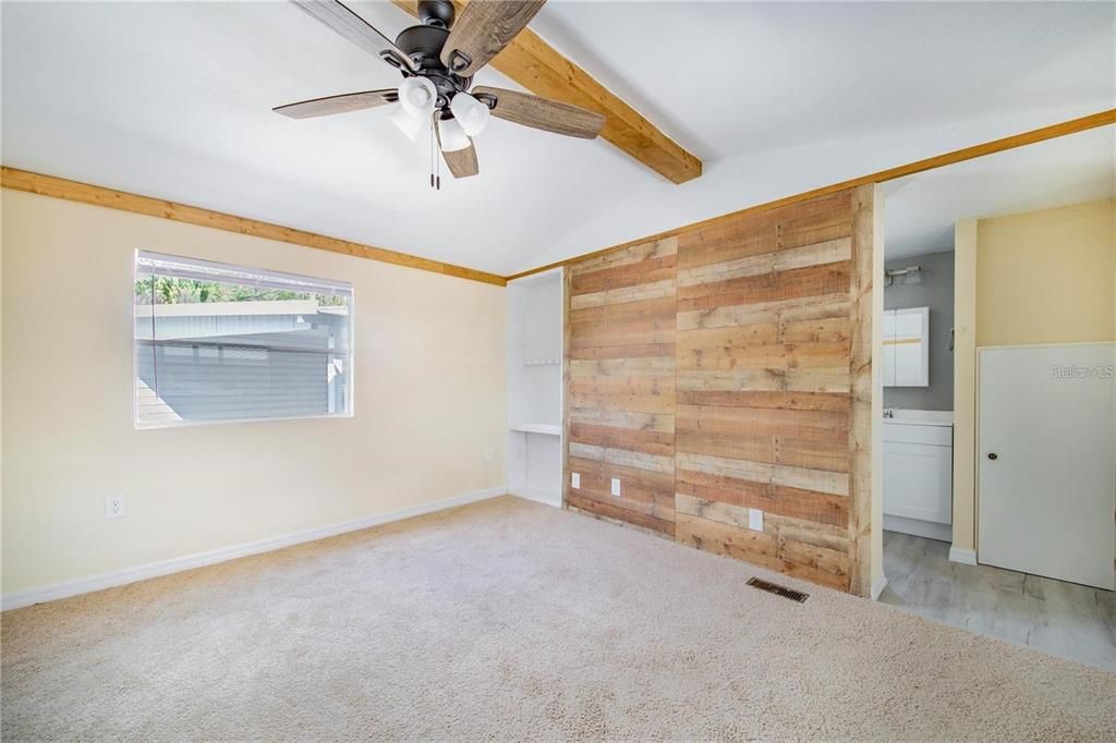 待售: $150,000 (2 贝兹, 2 浴室, 924 平方英尺)