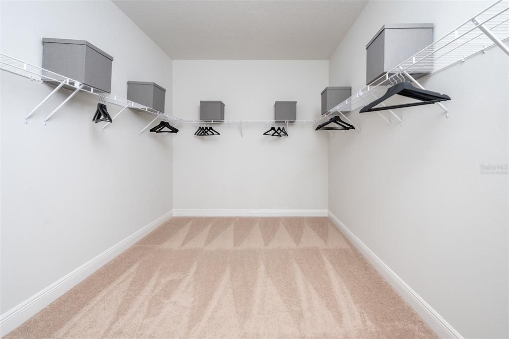 En Venta: $578,390 (6 camas, 4 baños, 3364 Pies cuadrados)