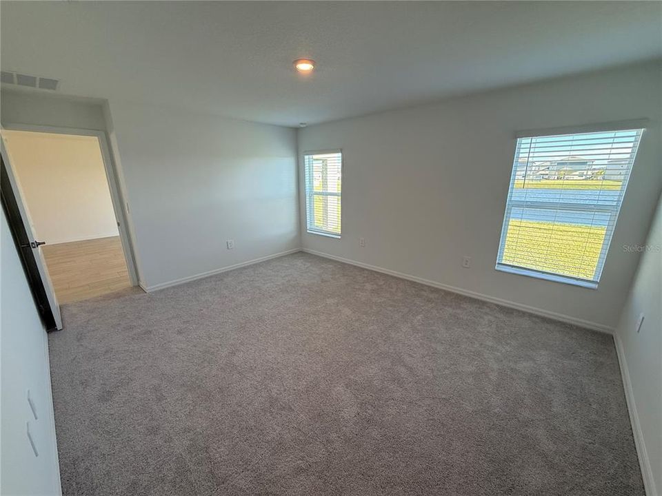 En Renta: $2,550 (4 camas, 2 baños, 1817 Pies cuadrados)