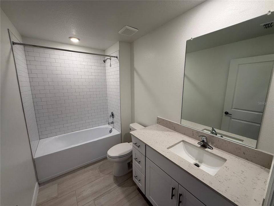 En Renta: $2,550 (4 camas, 2 baños, 1817 Pies cuadrados)