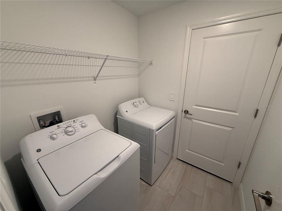 En Renta: $2,550 (4 camas, 2 baños, 1817 Pies cuadrados)