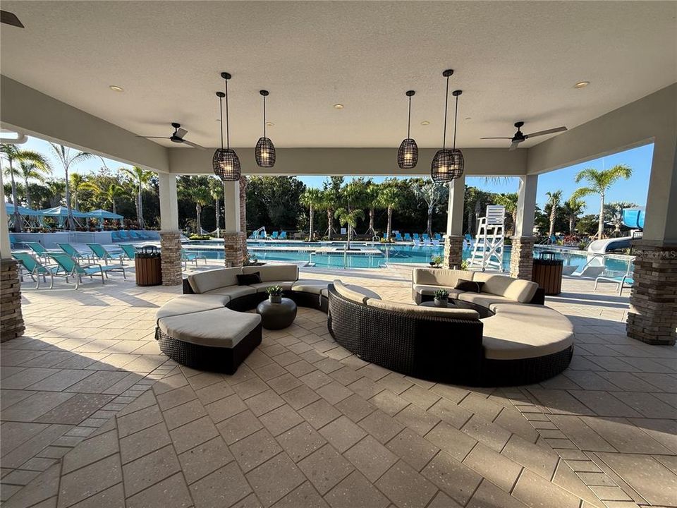 En Renta: $2,550 (4 camas, 2 baños, 1817 Pies cuadrados)