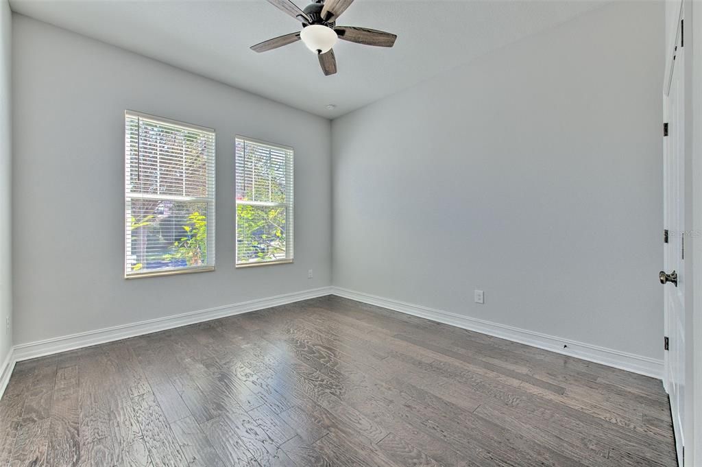 出租: $3,500 (4 贝兹, 3 浴室, 2465 平方英尺)