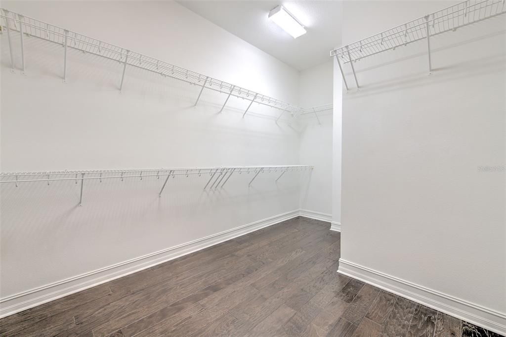 出租: $3,500 (4 贝兹, 3 浴室, 2465 平方英尺)