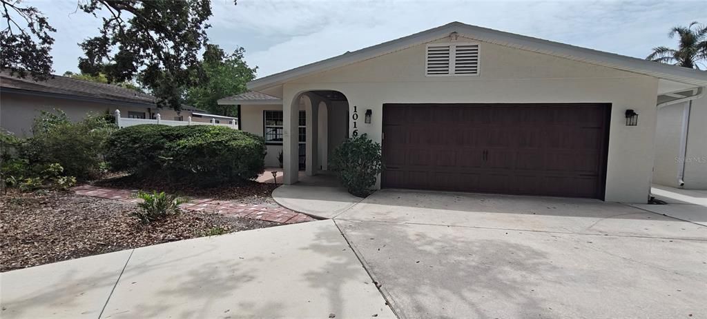 For Rent: $4,500 (4 beds, 2 baths, 1888 Square Feet)