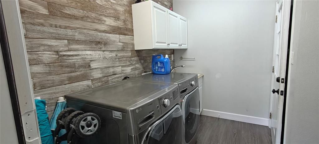 For Rent: $4,500 (4 beds, 2 baths, 1888 Square Feet)