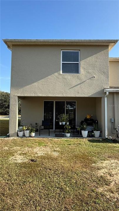 For Rent: $2,100 (3 beds, 2 baths, 1758 Square Feet)