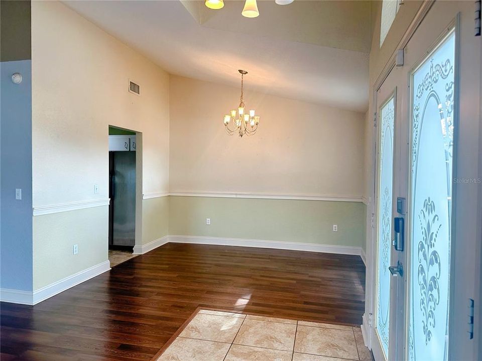 En Renta: $2,300 (3 camas, 2 baños, 2042 Pies cuadrados)