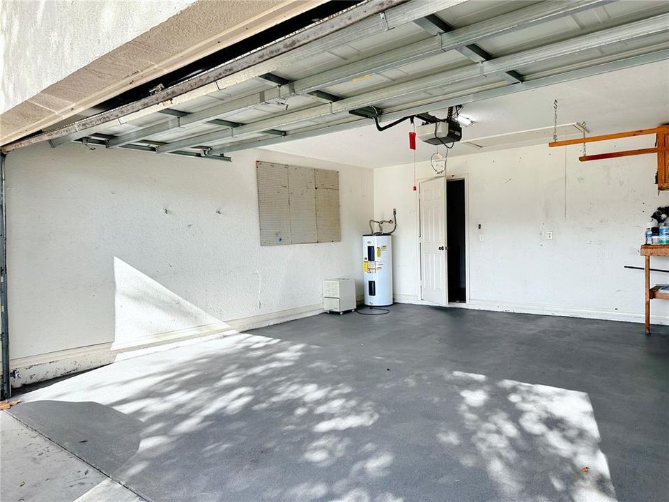 En Renta: $2,300 (3 camas, 2 baños, 2042 Pies cuadrados)