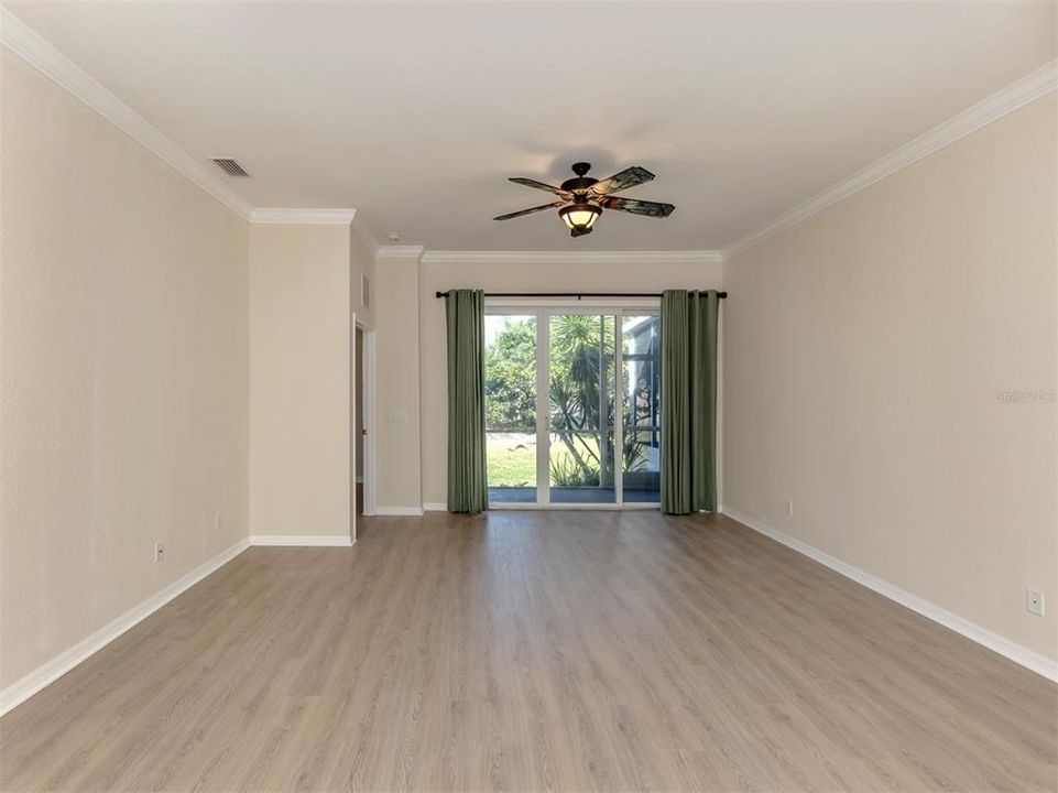 В аренду: $2,100 (3 спален, 2 ванн, 1559 Квадратных фут)