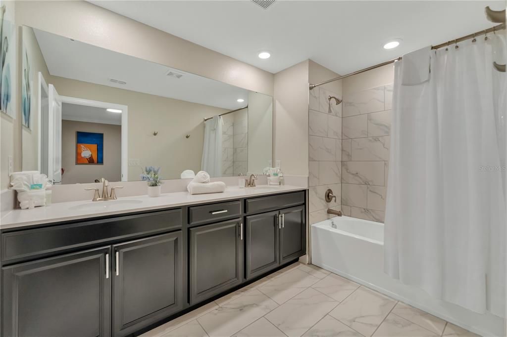 For Rent: $2,900 (5 beds, 4 baths, 2167 Square Feet)