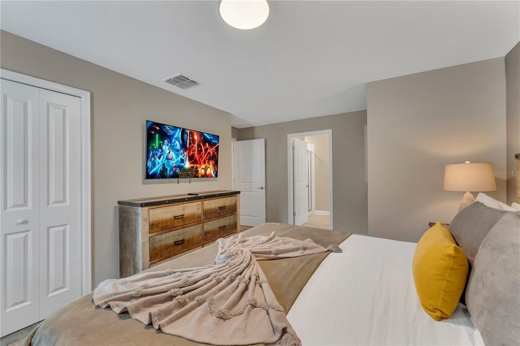 For Rent: $2,900 (5 beds, 4 baths, 2167 Square Feet)