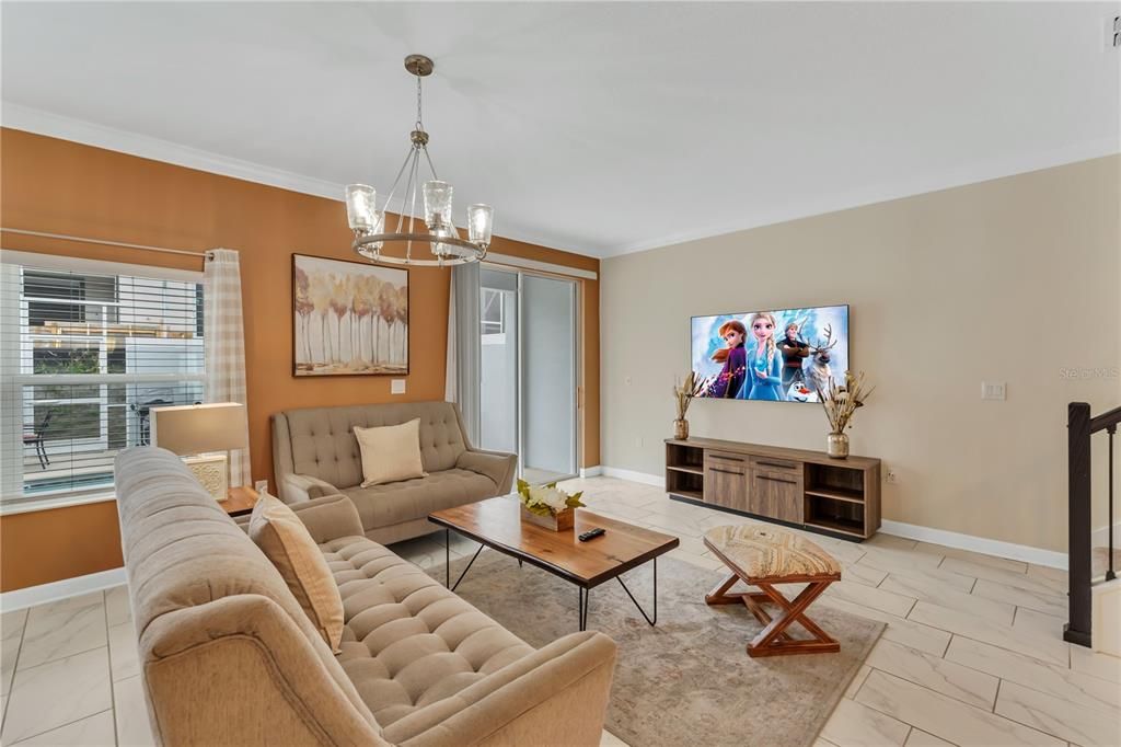 For Rent: $2,900 (5 beds, 4 baths, 2167 Square Feet)