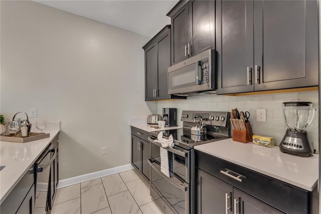 For Rent: $2,900 (5 beds, 4 baths, 2167 Square Feet)