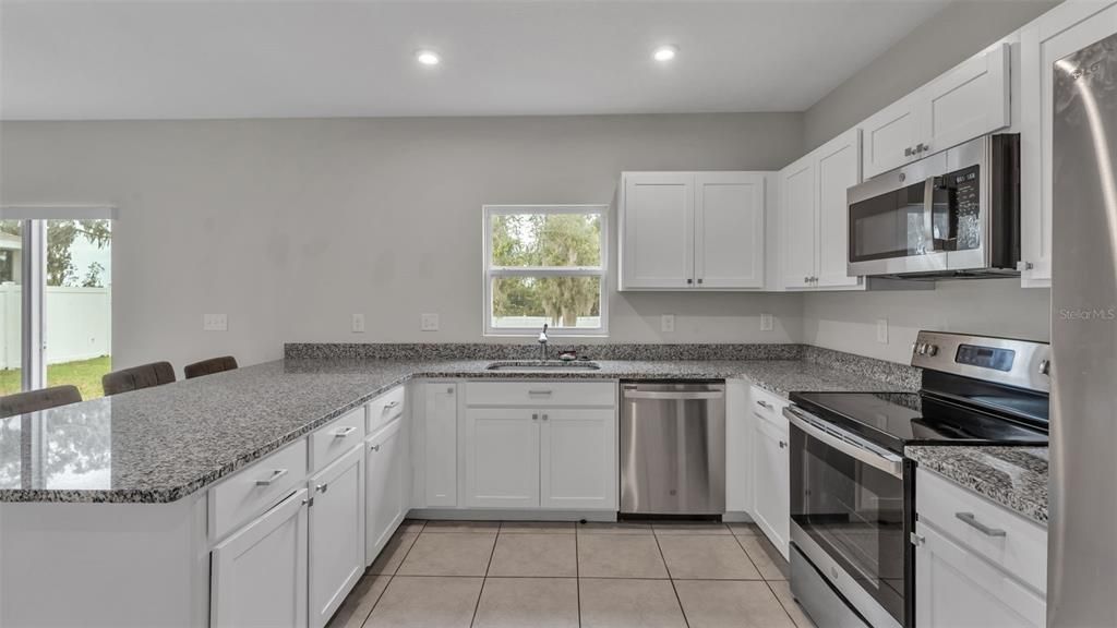 En Venta: $415,000 (4 camas, 2 baños, 2232 Pies cuadrados)