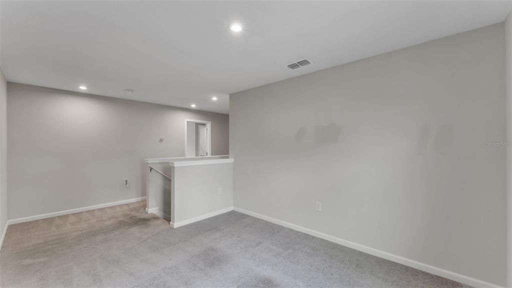 En Venta: $415,000 (4 camas, 2 baños, 2232 Pies cuadrados)