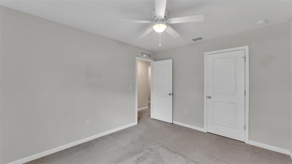 En Venta: $415,000 (4 camas, 2 baños, 2232 Pies cuadrados)