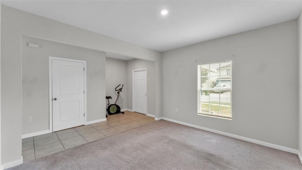 En Venta: $415,000 (4 camas, 2 baños, 2232 Pies cuadrados)