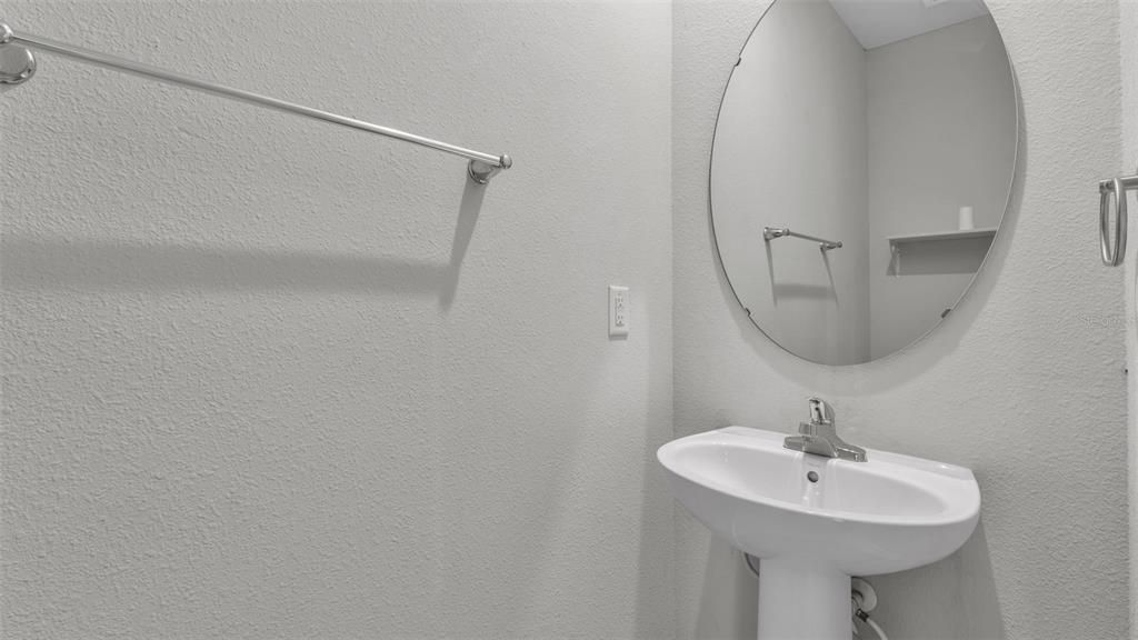 En Venta: $415,000 (4 camas, 2 baños, 2232 Pies cuadrados)