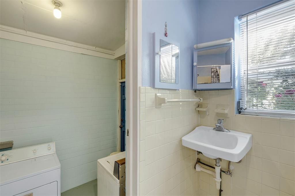 En Venta: $1,250,000 (4 camas, 3 baños, 1974 Pies cuadrados)