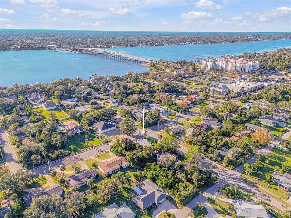 En Venta: $1,250,000 (4 camas, 3 baños, 1974 Pies cuadrados)