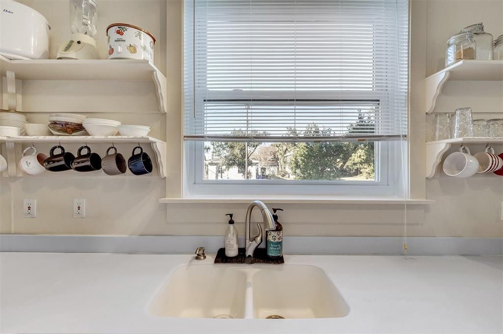 En Venta: $1,250,000 (4 camas, 3 baños, 1974 Pies cuadrados)