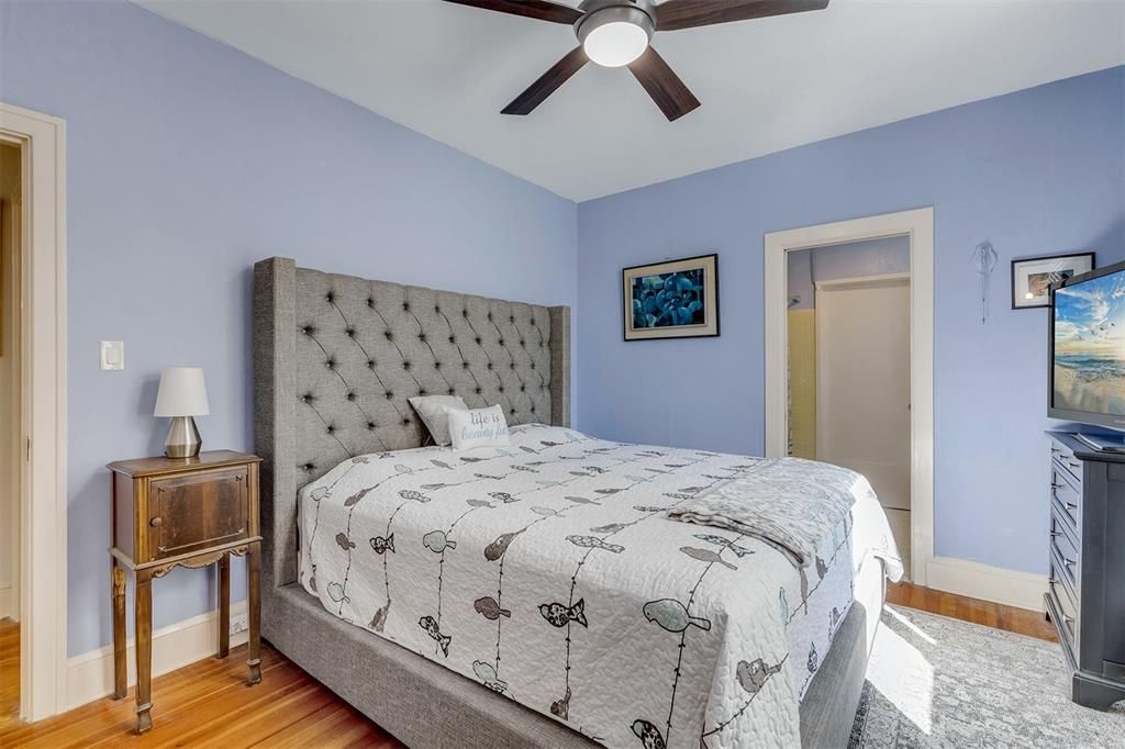 En Venta: $1,250,000 (4 camas, 3 baños, 1974 Pies cuadrados)