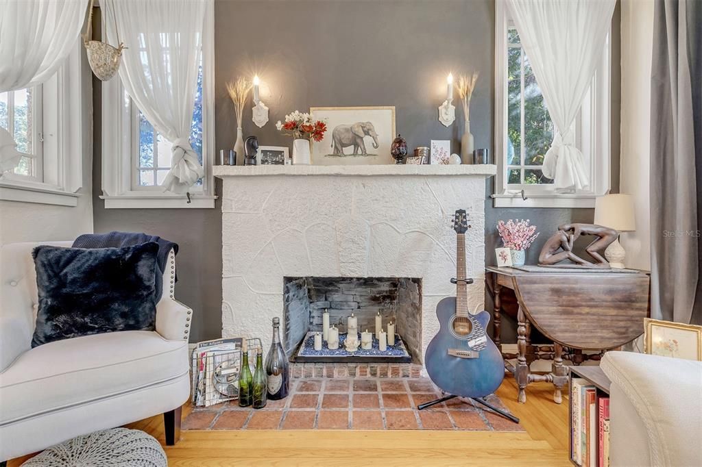 En Venta: $1,250,000 (4 camas, 3 baños, 1974 Pies cuadrados)