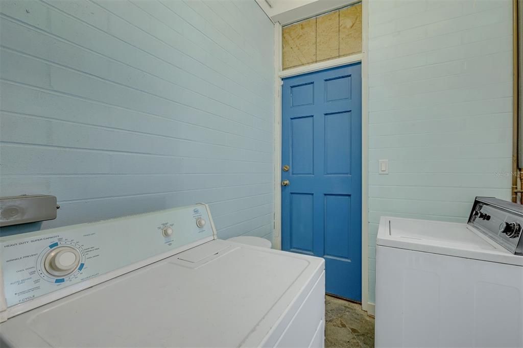 En Venta: $1,250,000 (4 camas, 3 baños, 1974 Pies cuadrados)