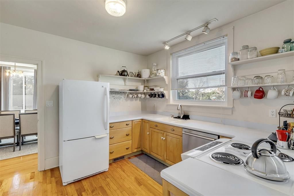 En Venta: $1,250,000 (4 camas, 3 baños, 1974 Pies cuadrados)