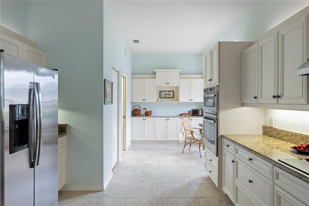 На продажу: $449,000 (3 спален, 2 ванн, 2182 Квадратных фут)