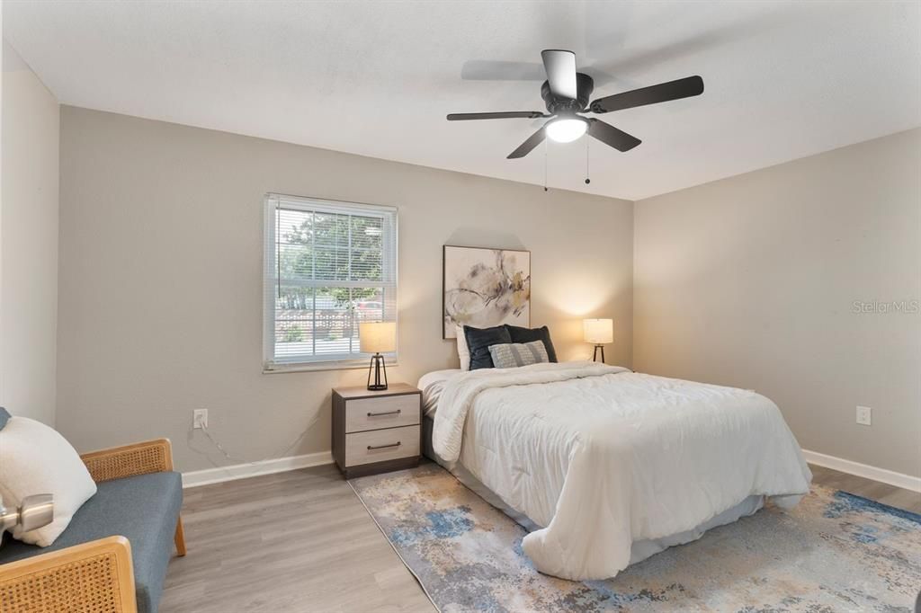 На продажу: $138,200 (2 спален, 1 ванн, 831 Квадратных фут)